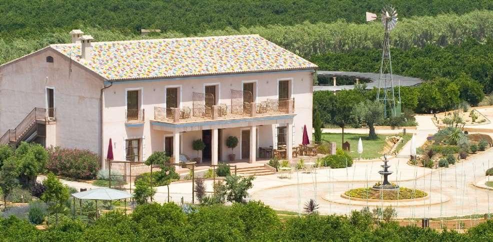 Hotel Restaurante Font Salada Oliva Exterior photo